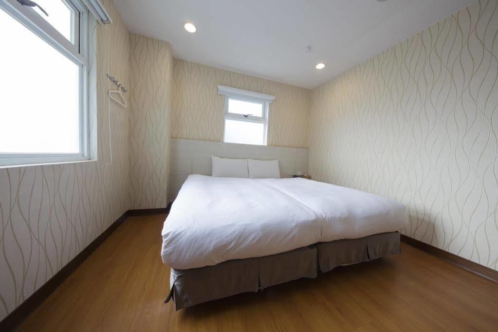 Tomorrow Hotel Taipeh Exterior foto